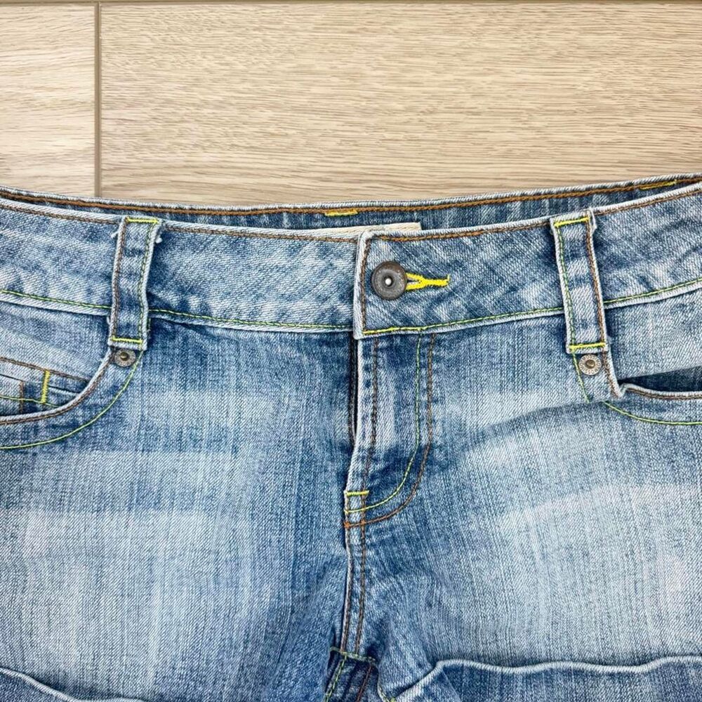 Vintage Y2K Star Pocket Denim Booty Shorts - Picture 2 of 6